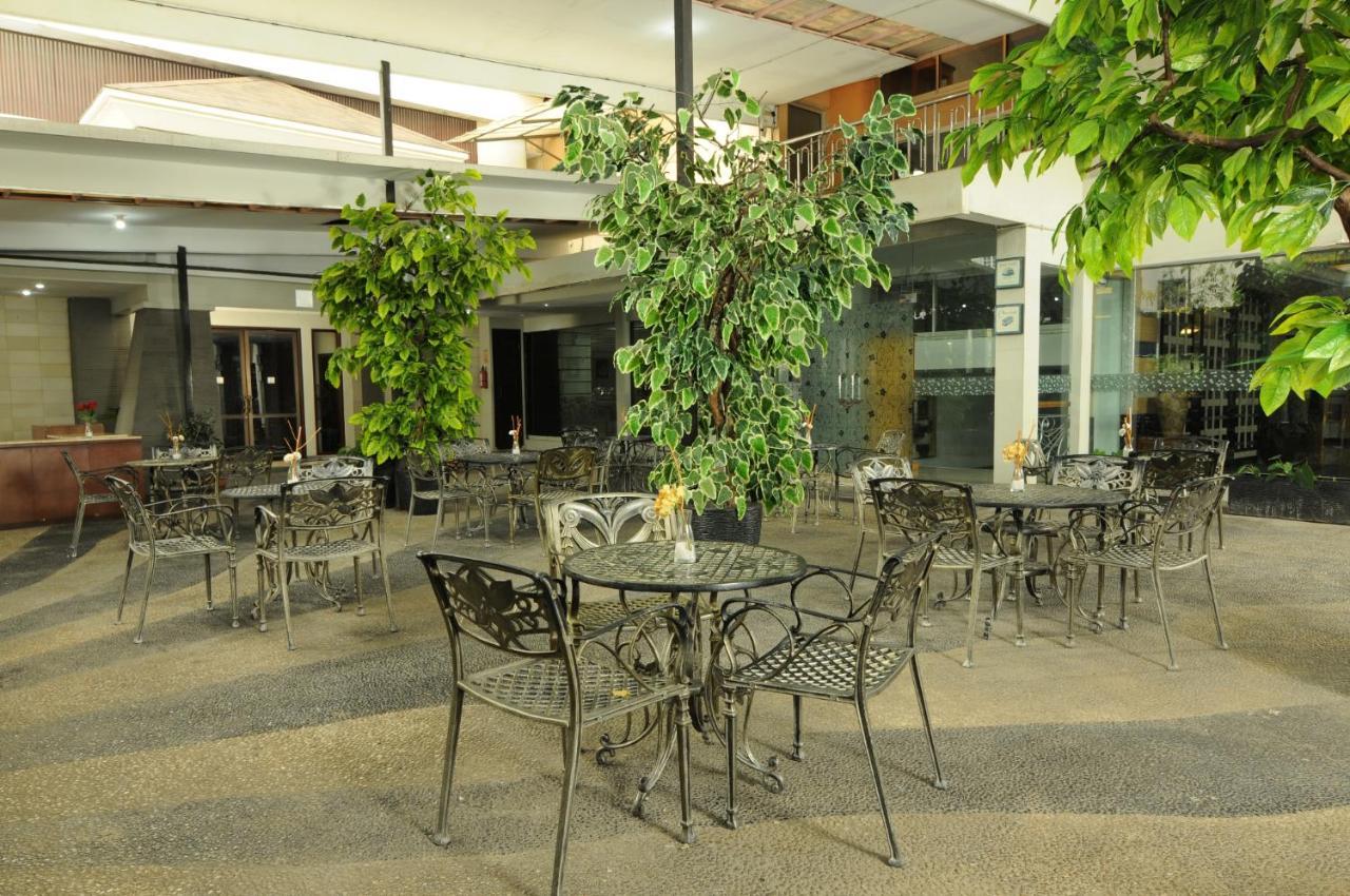 Hotel Gren Alia Cikini Jakarta Extérieur photo